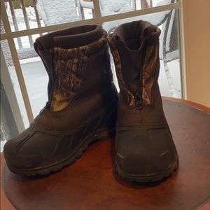 Boys snow boots